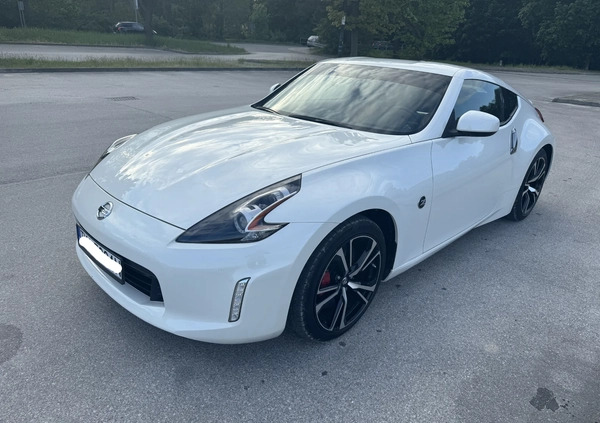 Nissan 370 Z cena 108900 przebieg: 40100, rok produkcji 2018 z Kielce małe 254